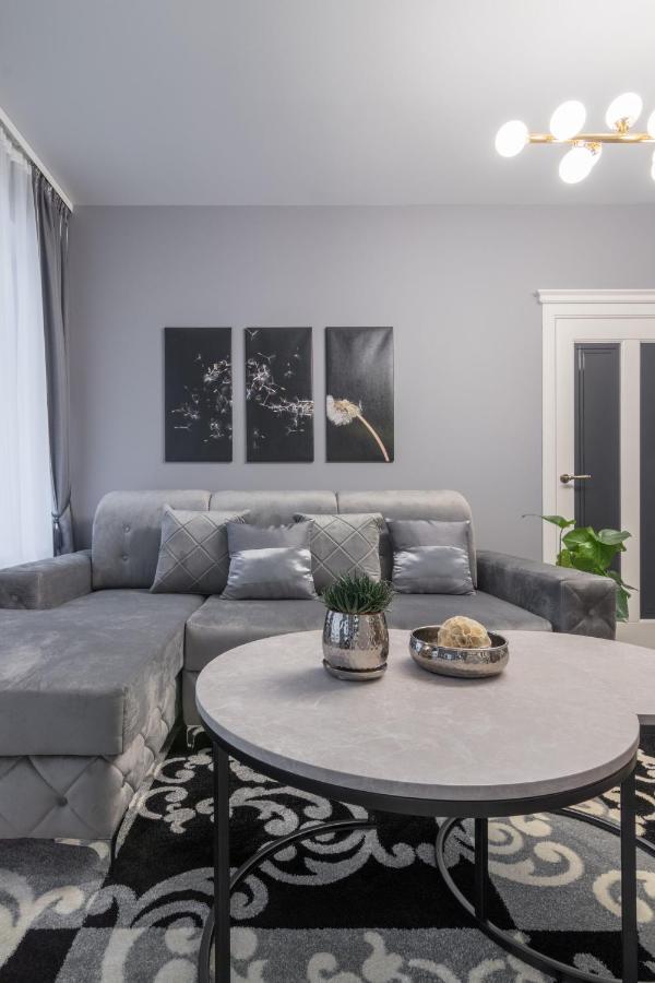 Dandelion Apartment In The Heart Of Kaunas Eksteriør billede